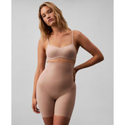 Calvin Klein Women's Stay-Put Stretch Short - Neutral - L