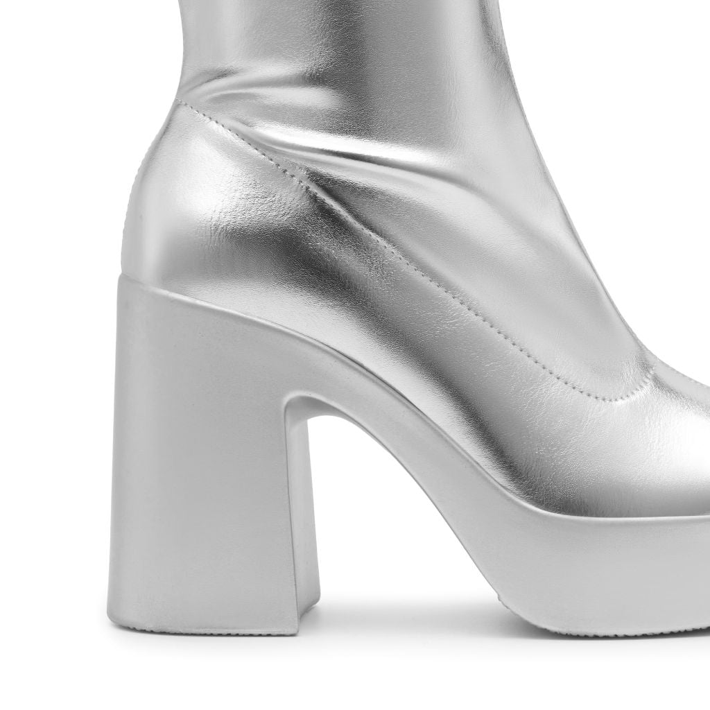 SZ 9, DREAM PAIRS Women's Platform Gogo Ankle Boots | Silver