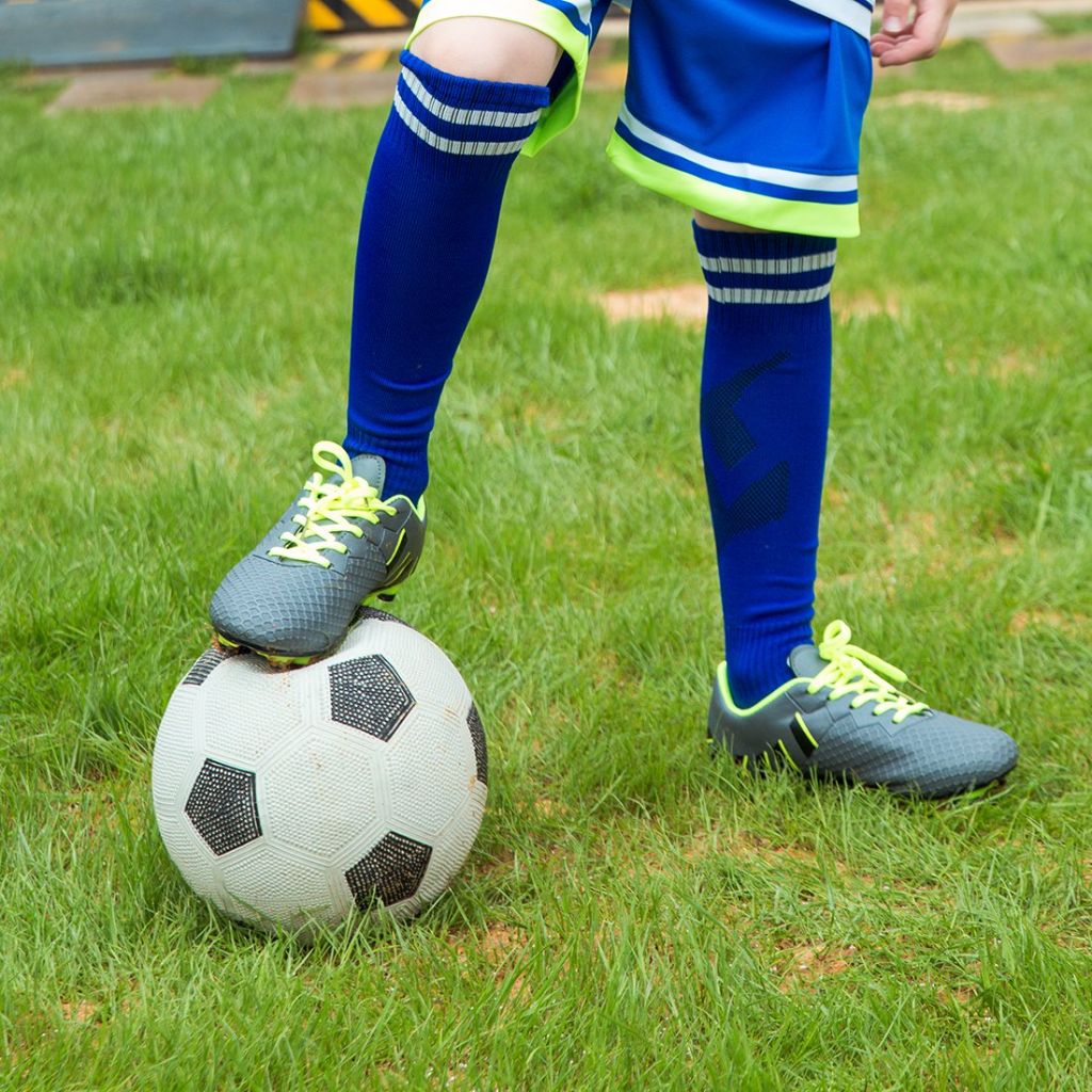 Hawkwell Little Kid Athletic Firm Ground Soccer Shoes, Green - size 3.5M