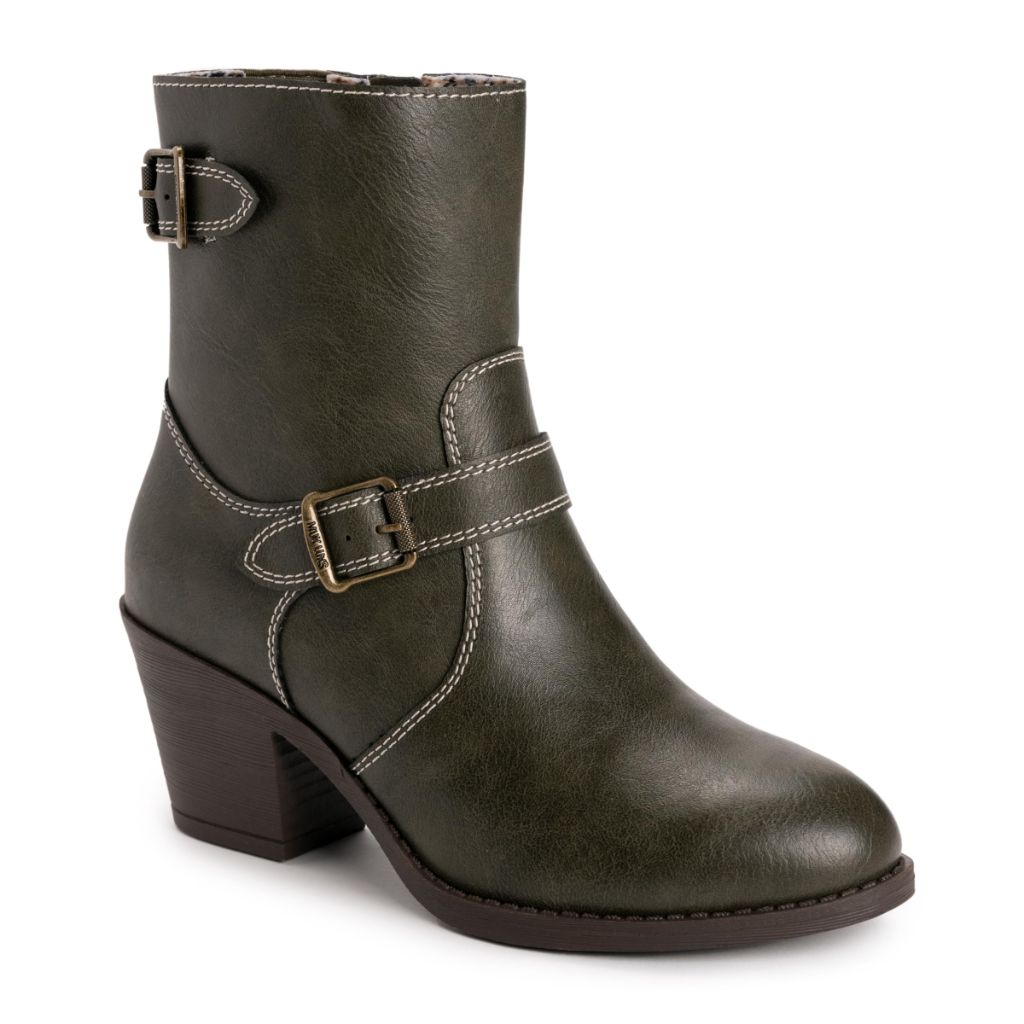 MUK LUKS Women's Yellowstone Yeats, Green - size 6