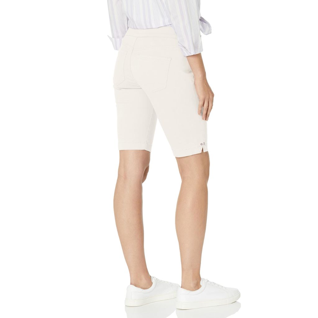 Gloria Vanderbilt Women's Amanda Pull On Bermuda Short, White - size 4P
