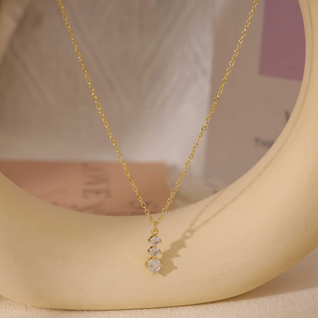 XIXINI Simple Gold Necklace for Women , Cute 14k Gold Plated