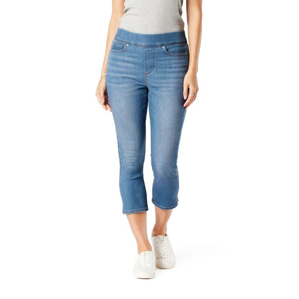 SZ 12, Levi Strauss Signature Gold Women's Totally Shaping Pull On Capri | Gold Point