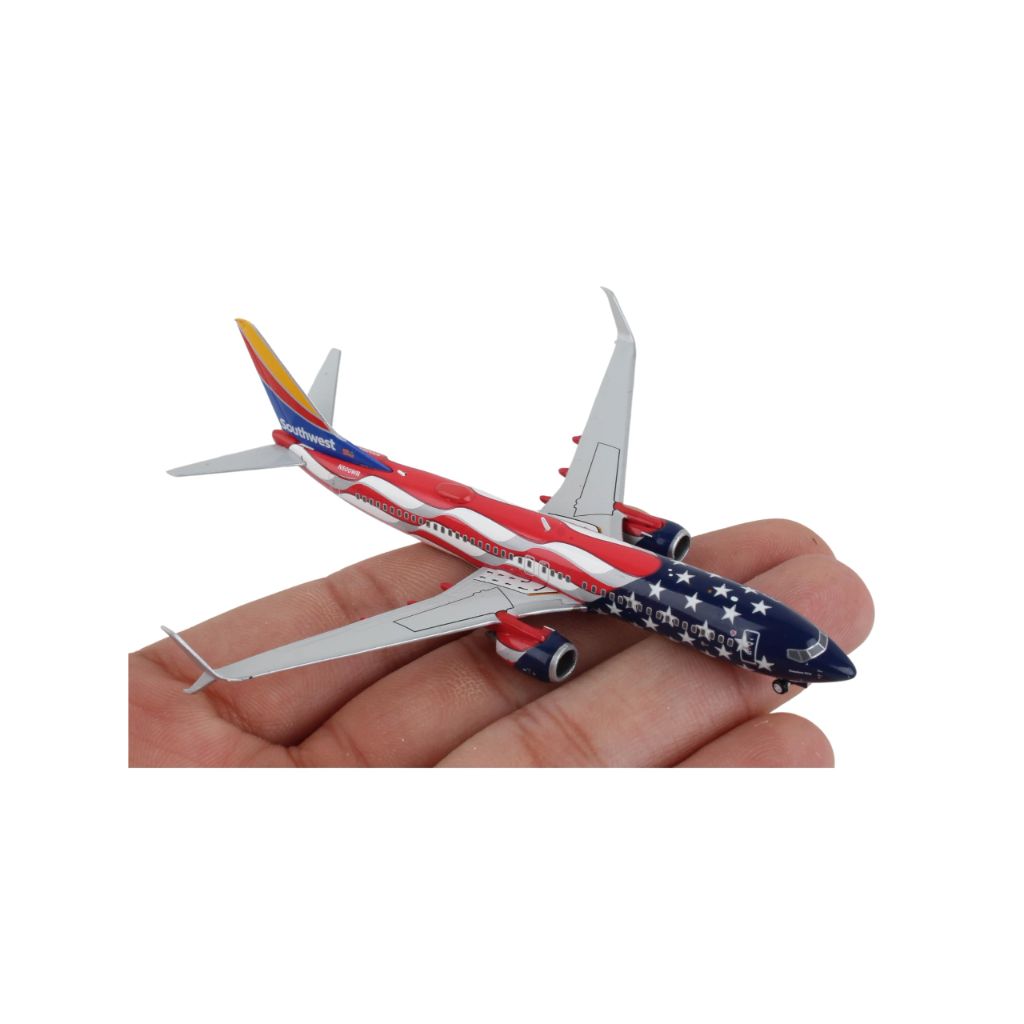 GeminiJets GJSWA2039 Southwest Airlines Boeing 737-800 "Freedom One N500WR; Scale 1:400