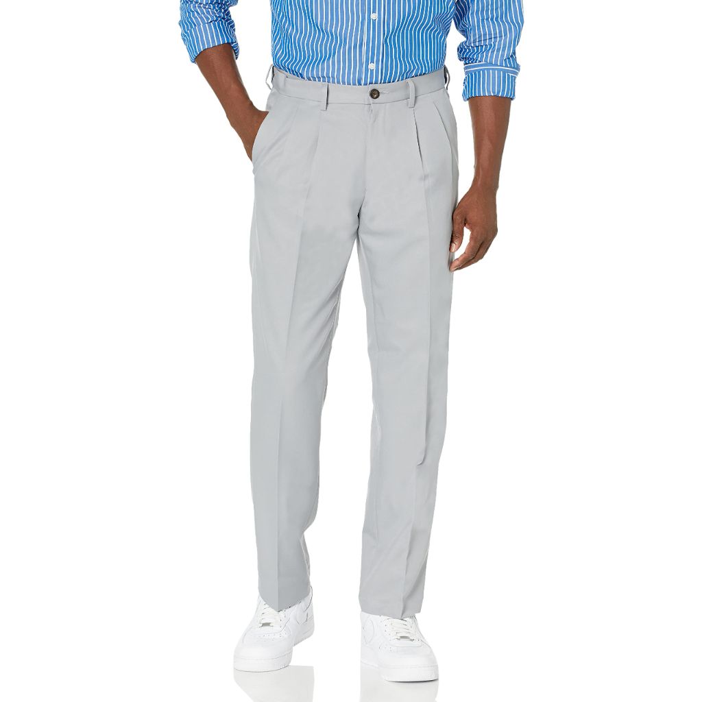 Amazon Essentials Men's Classic-Fit Expandable-Waist Pleated Dress Pant, Light Grey, 31W x 29L
