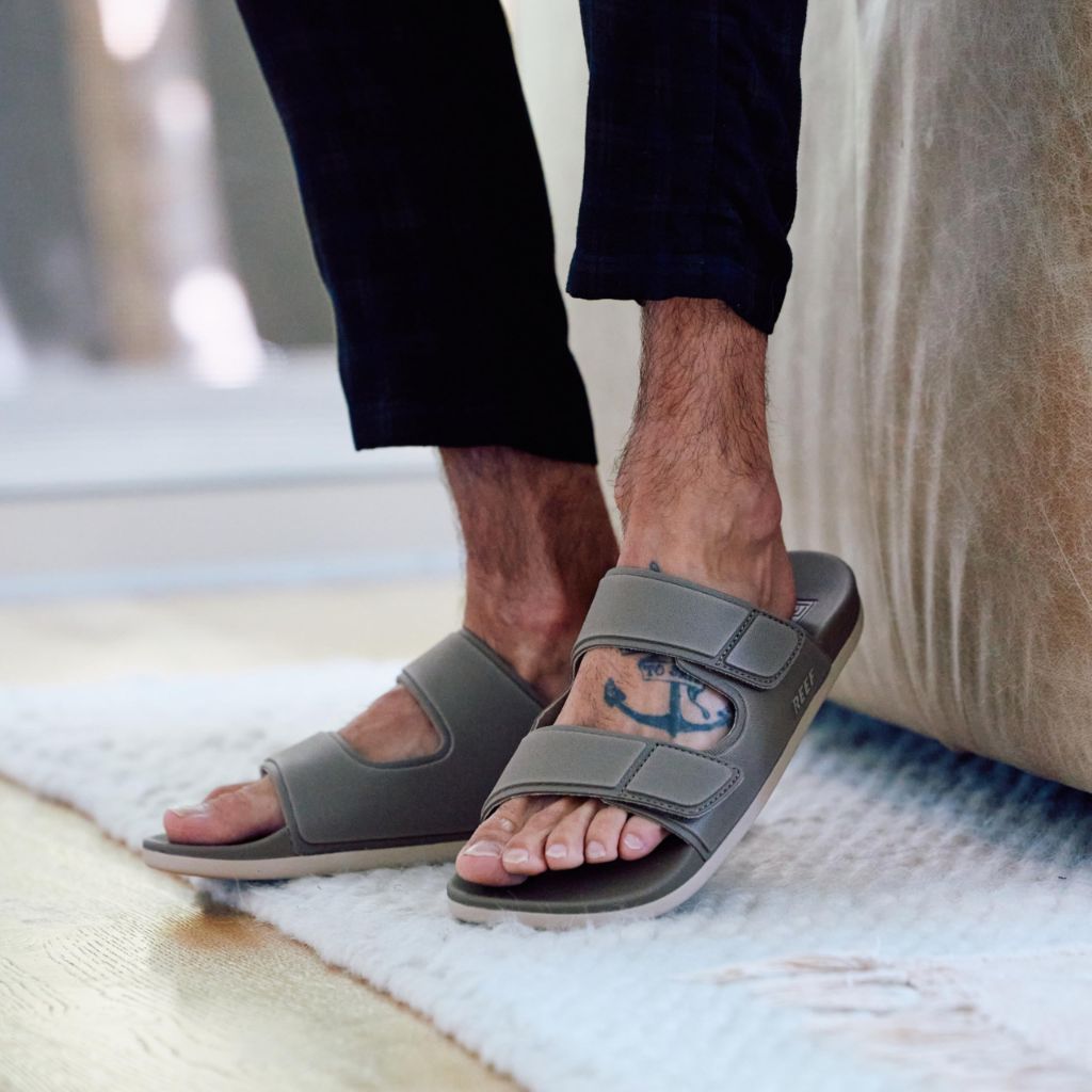 REEF Cushion Tradewind SL Men's Fashion Slides, Grey/Tan, 13