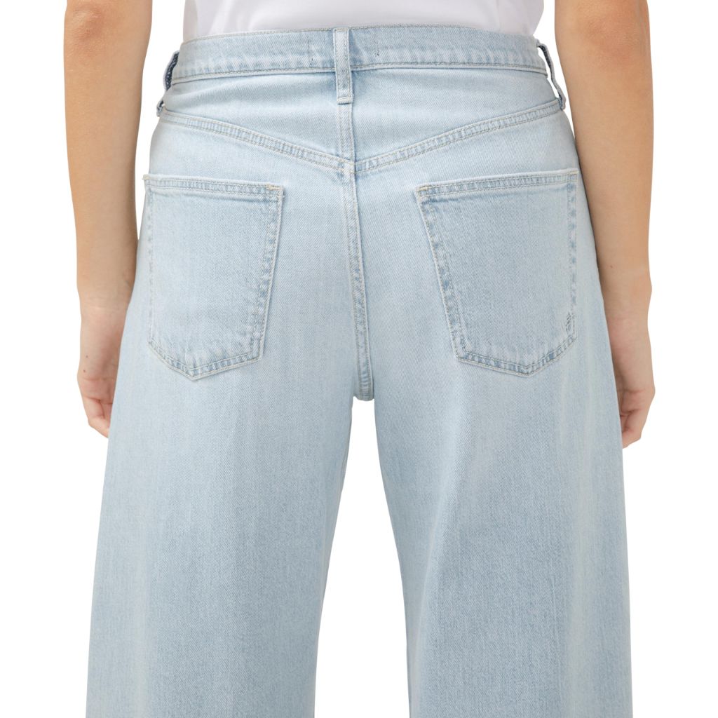 Silver Jeans Co. Women's Be Easy Straight Leg Drawstring Jeans, Light Wash, 34W x 30L
