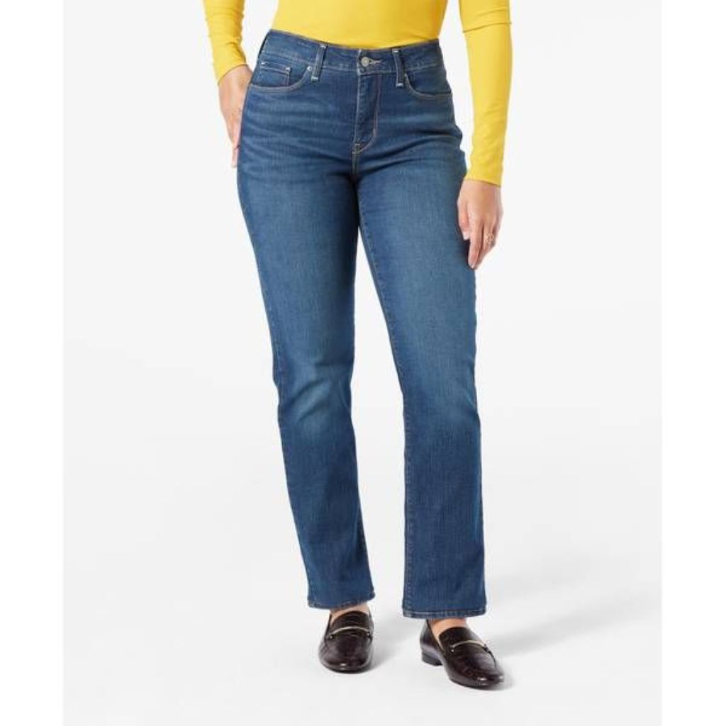 Levi Strauss Signature Women's Totally Shaping Straight Fit Jeans 28x30
