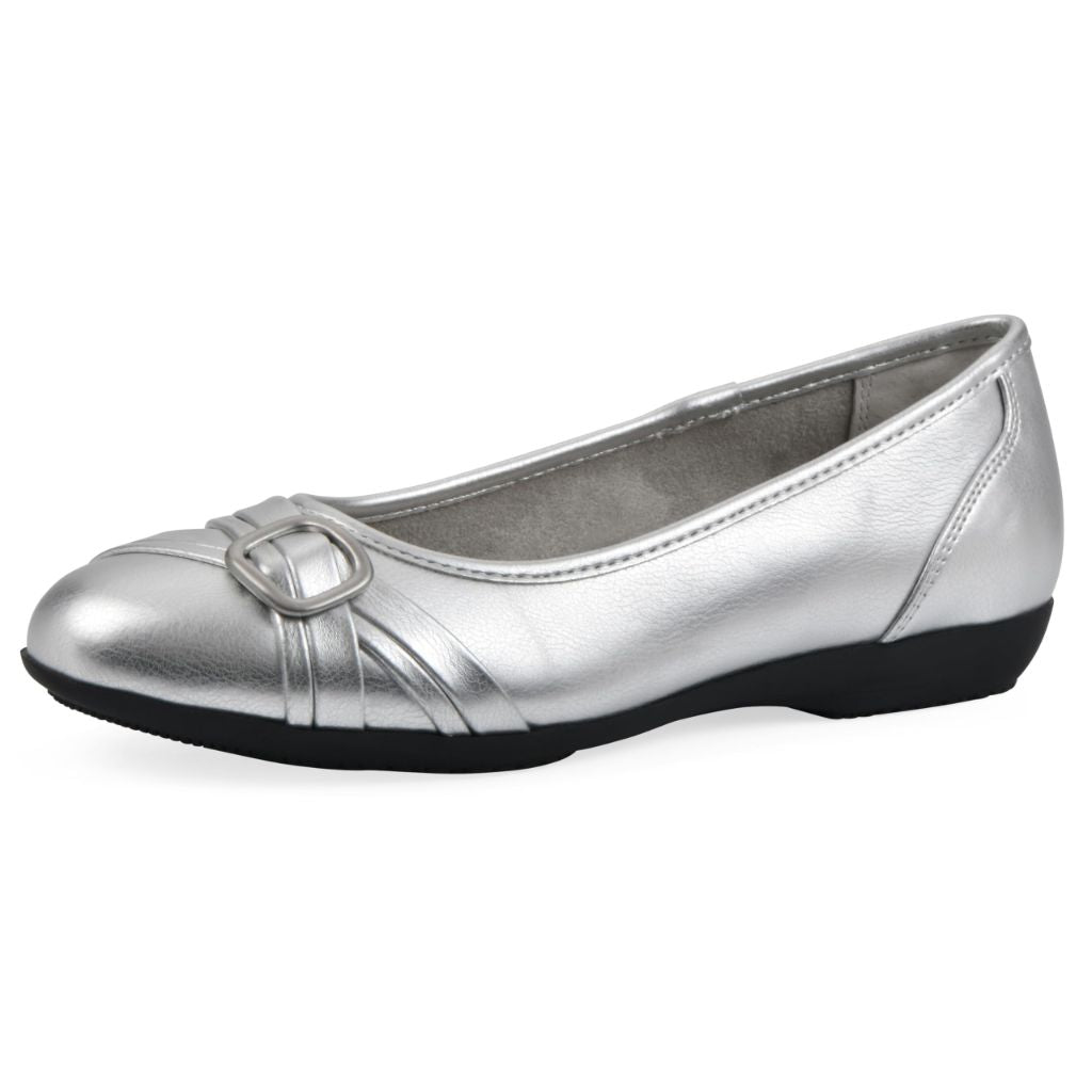 SZ 7 WD, CLIFFS BY WHITE MOUNTAIN Women's Calming Cushioned Ballet Flat, Silver/Metallic/Smooth