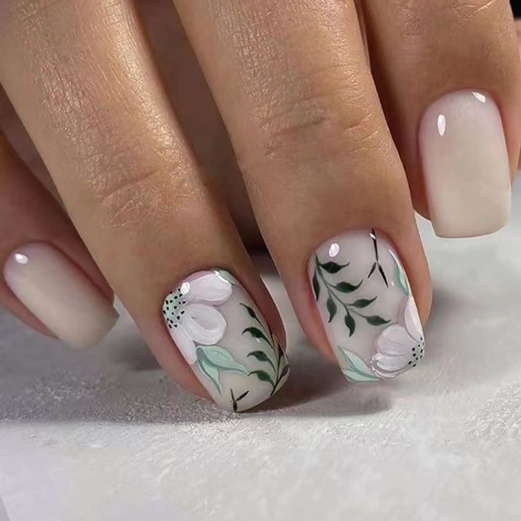SWEKKE Short Square Press-on Nails White Full Cover Flower False Nails with Green Leaves Designs 24Pcs