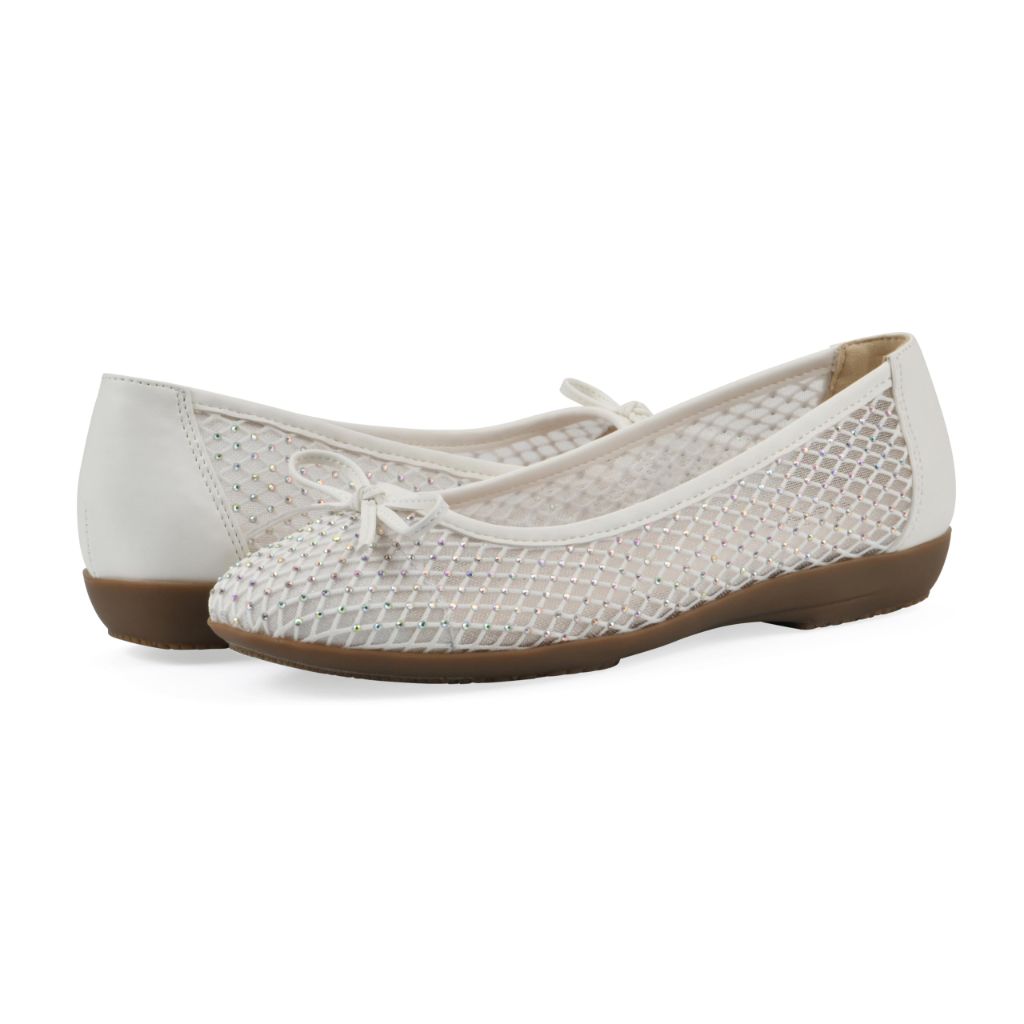 CLIFFS BY WHITE MOUNTAIN Women's Carlicia Cushioned Mesh Ballet Flat, White/Fabric, 10