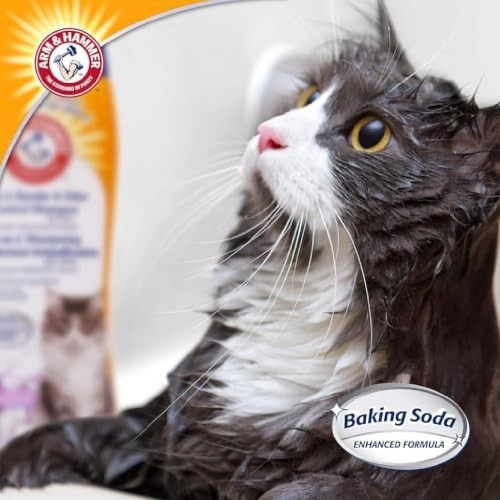 Arm & Hammer 2-in-1 Deodorizing & Dander Reducing Shampoo for Cats - Lavender Chamomile, 20 fl oz - 2 Pack - Cat Dander Remover, Removes Cat Odors - Baking Soda Moisturizes and Deodorizes, L