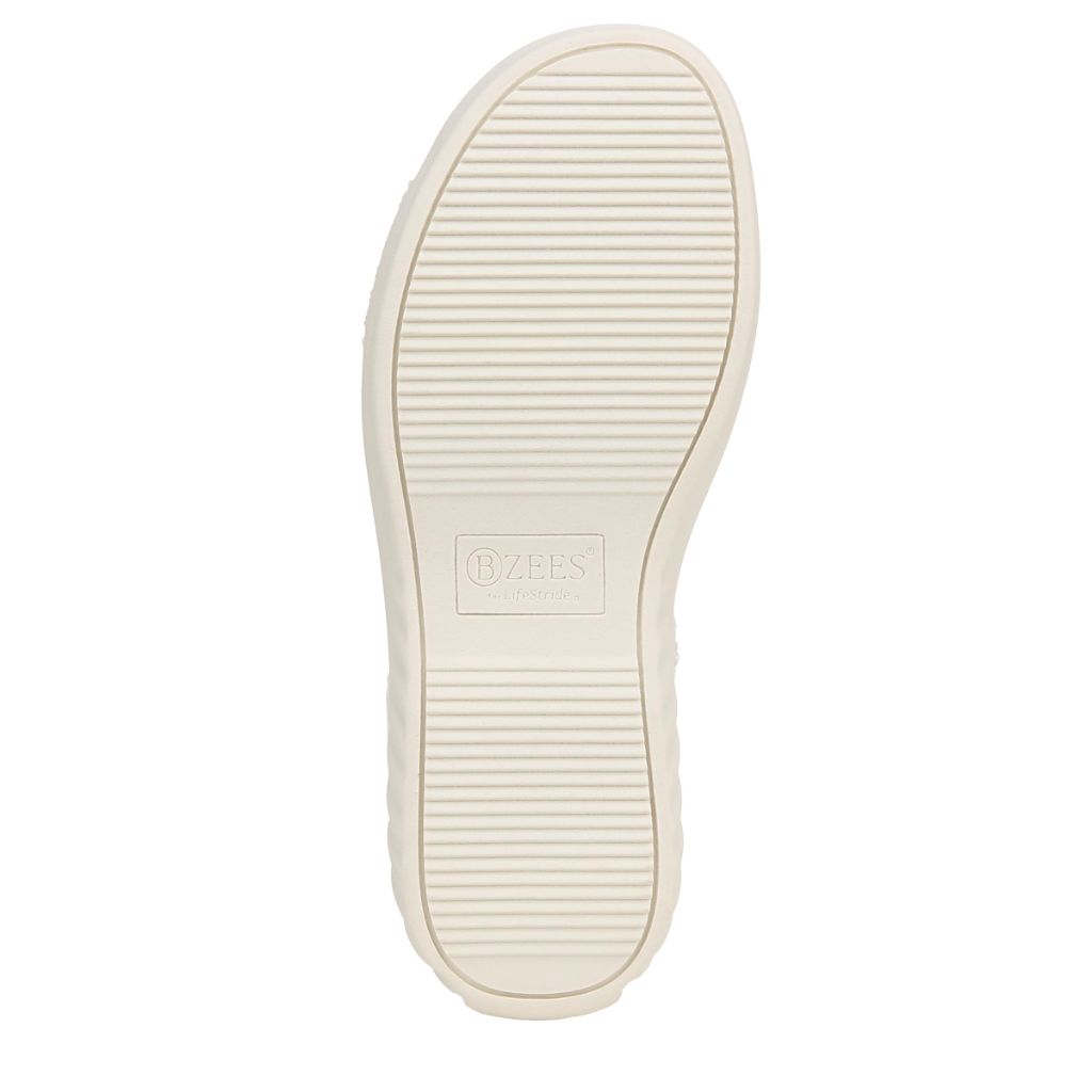 BZees Womens Lilly Bright Sandal Bright White 11 M