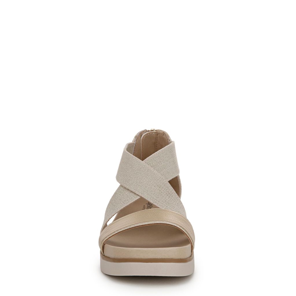 LifeStride Womens Giselle Sandal, Gold Faux Leather - size 5.5M