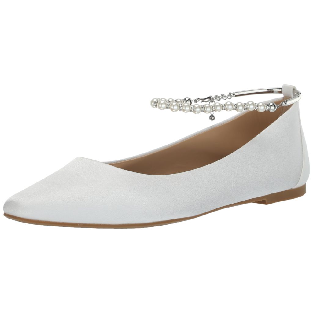 SZ 11, Badgley Mischka London Ballet Flat, Soft White