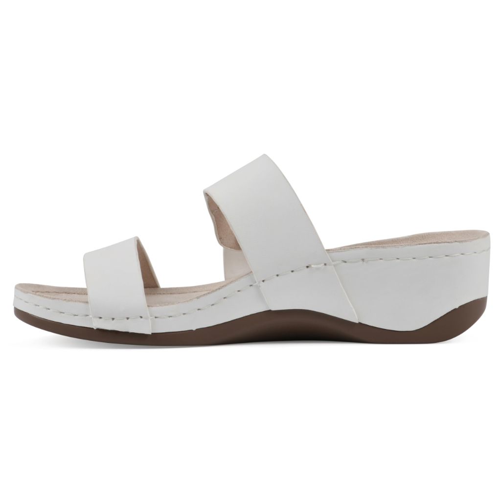 CLIFFS BY WHITE MOUNTAIN Women's Colletta Strappy Wedge Sandal, White/Burnished/Smooth, 10 M