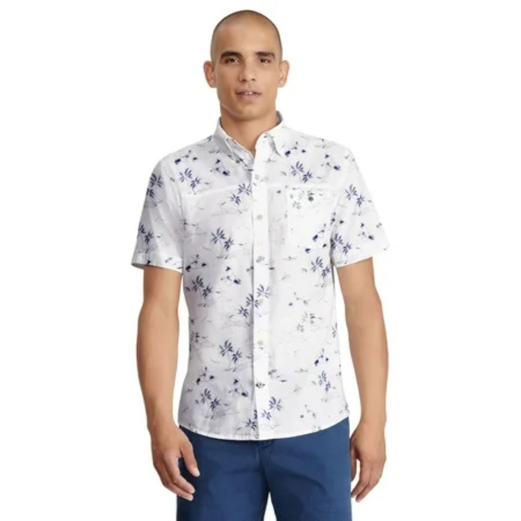 Men's IZOD Saltwater Dockside Chambray Short Sleeve Button-Down Shirt Color: White Scenic Size: S