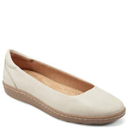 Earth Landen - Womens 6.5 Bone Slip on Medium