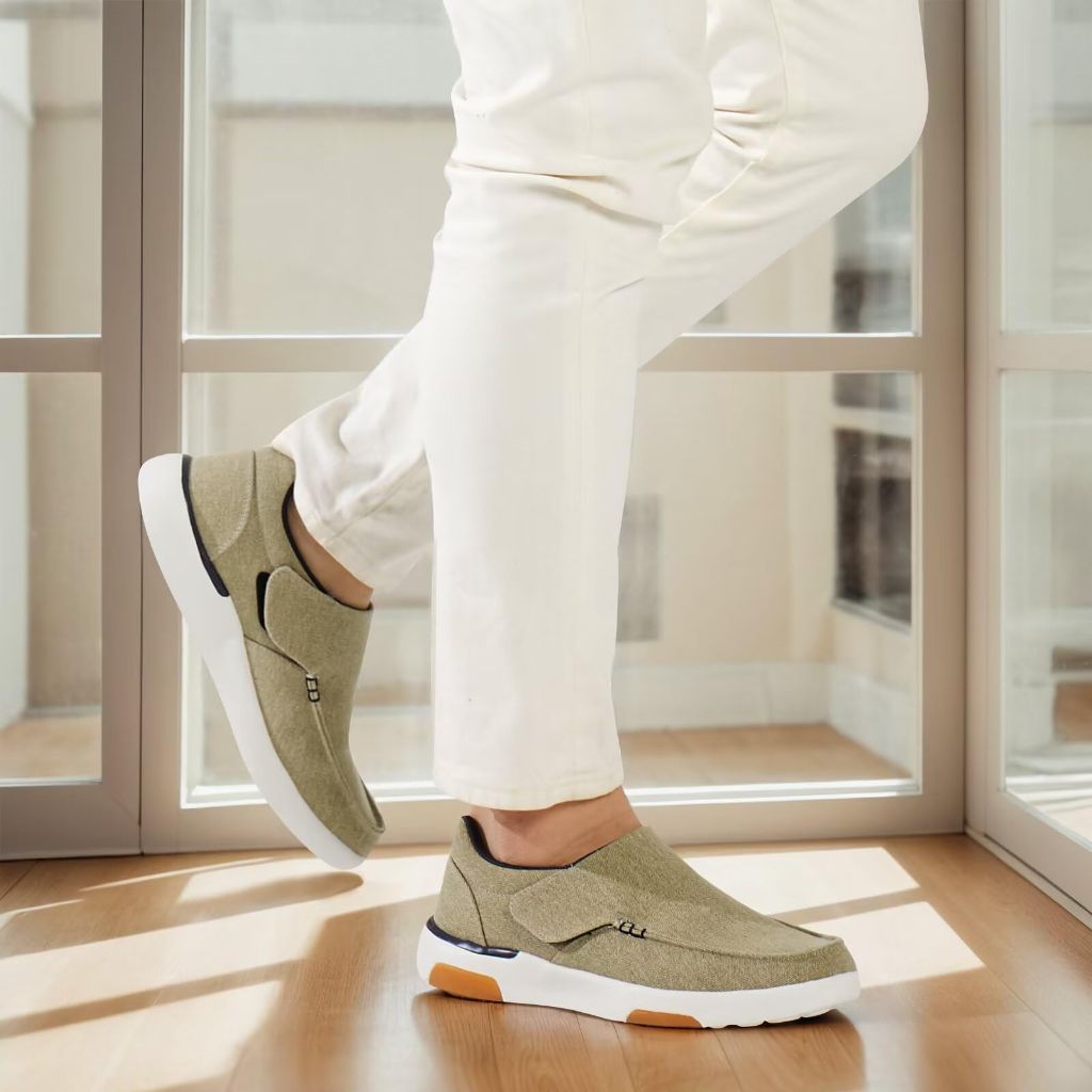 OrthoComfoot Mens Casual Orthopedic Slip-On, Khaki - size 9.5 (43)