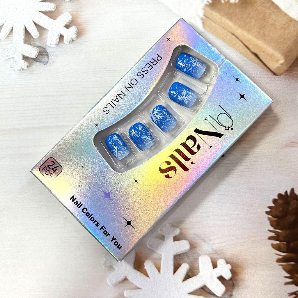 Short Square Blue Christmas Press-On Nails with Snowflakes (24pcs)