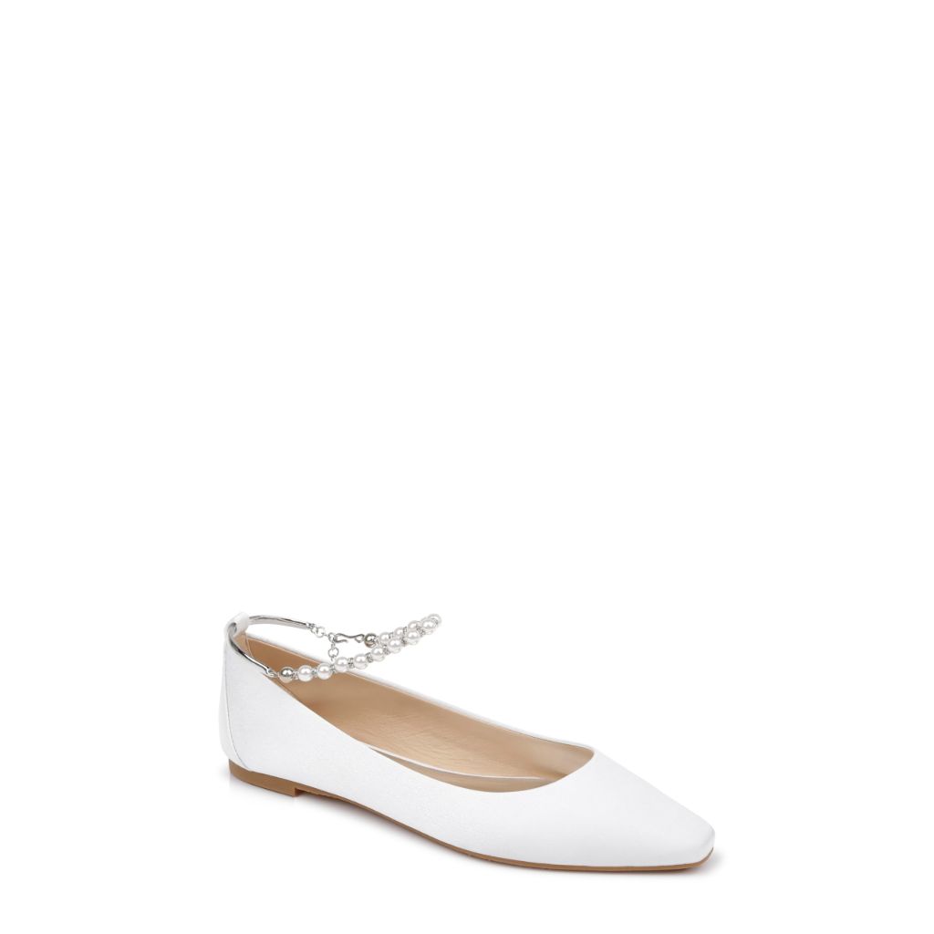 SZ 11, Badgley Mischka London Ballet Flat, Soft White