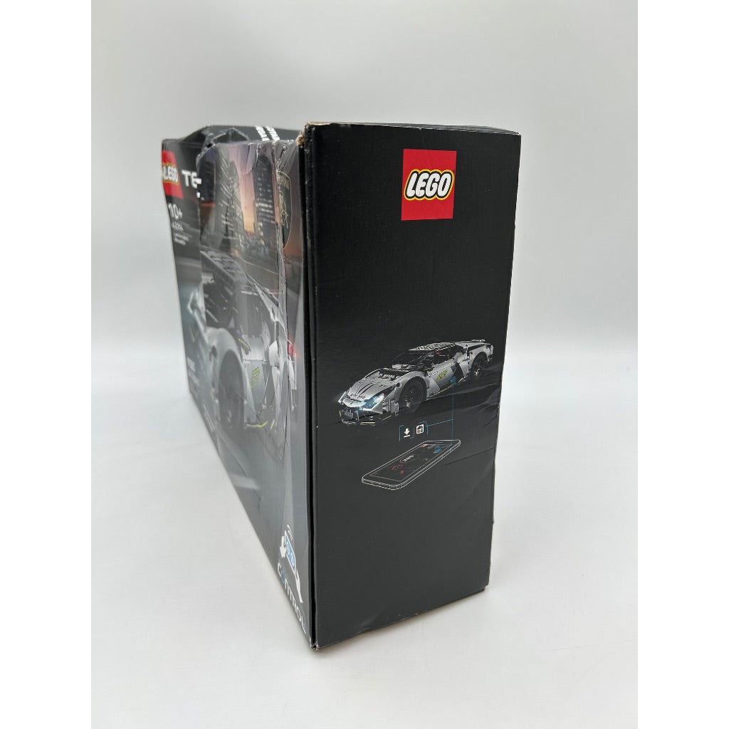 LEGO Technic: Lamborghini Revuelto Super Sports Car - 1135 Pieces (42214)