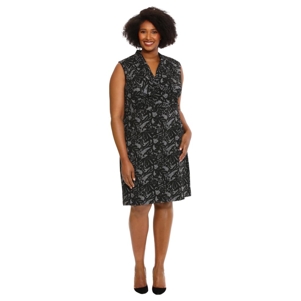 SZ 22, London Times Women's Dresses Sleeveless V-Neck Sheath Dress, Black/Ivory