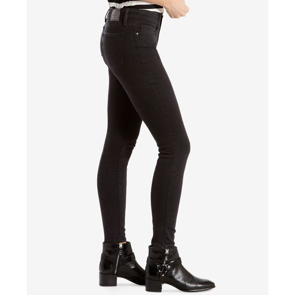 Levi's® Women's 711 Skinny Stretch Jeans in Short Length - Black - 30S