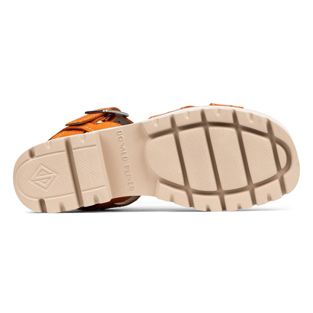 Donald Pliner Women's Lug Sole Slingback Sandal, Saddle - size 6